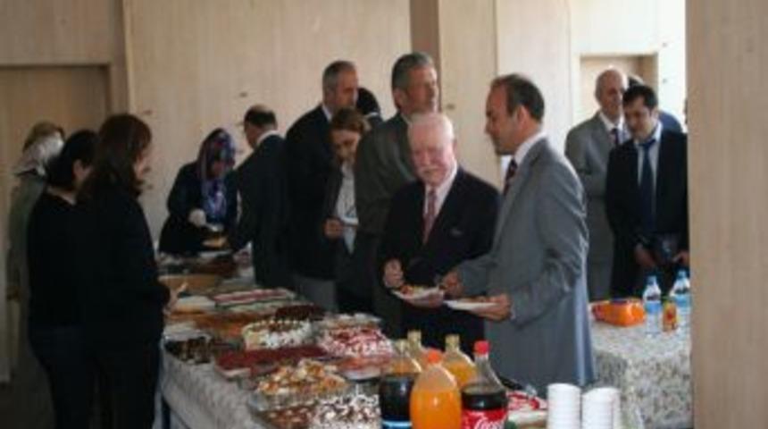 Anadolu &Ouml;ğretmen Lisesi'nden Kermes