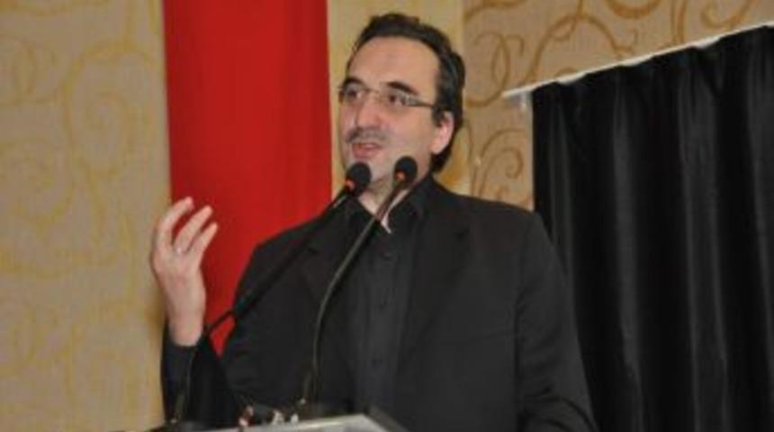 Senai Demirci'den, &quot;kutlu Doğmak&quot; Konferansı