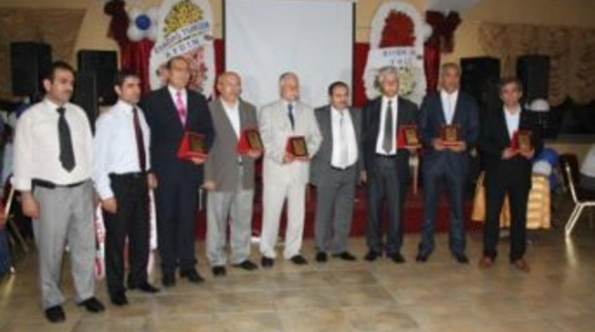 Aydınlı Erzurumlular yemekte buluştu