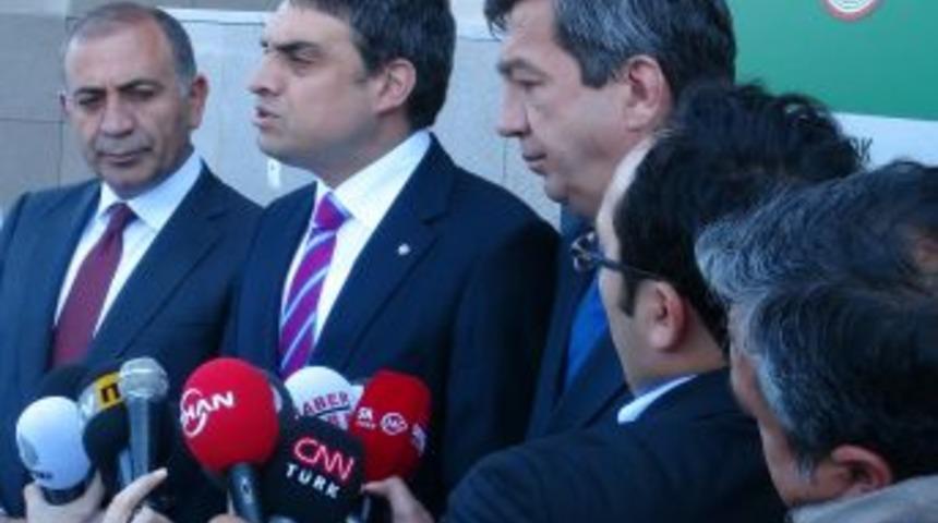 CHP'li Oran: Futbol kul&uuml;pleri iktidardan hesap sormalı