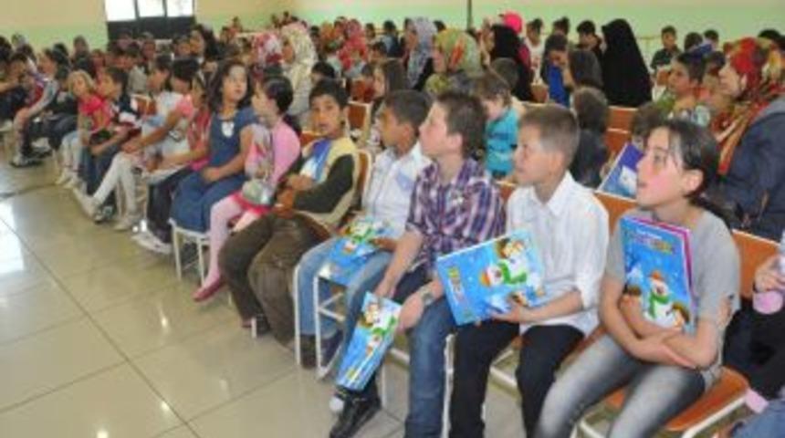 "barışı Kurtaralım" Kartepe'de Sahnelendi