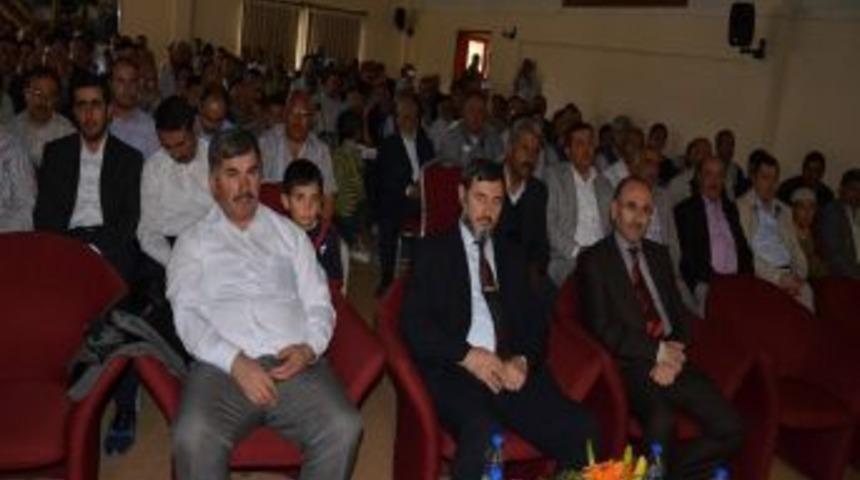 Kur'an &Ouml;ğrencilerinden Kutlu Doğum Etkinliği