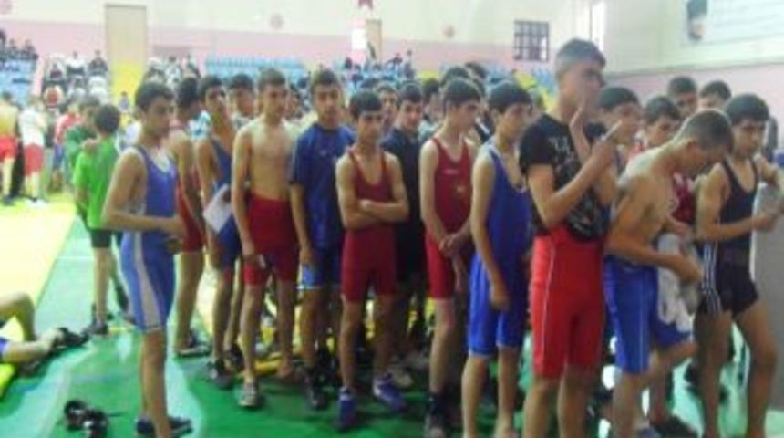 Minikler G&uuml;reş M&uuml;sabakaları