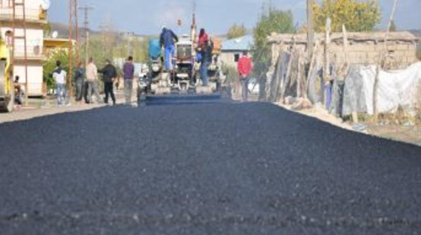 Bostani&ccedil;i Belediyesi'nden Yol Yapım &Ccedil;alışmaları