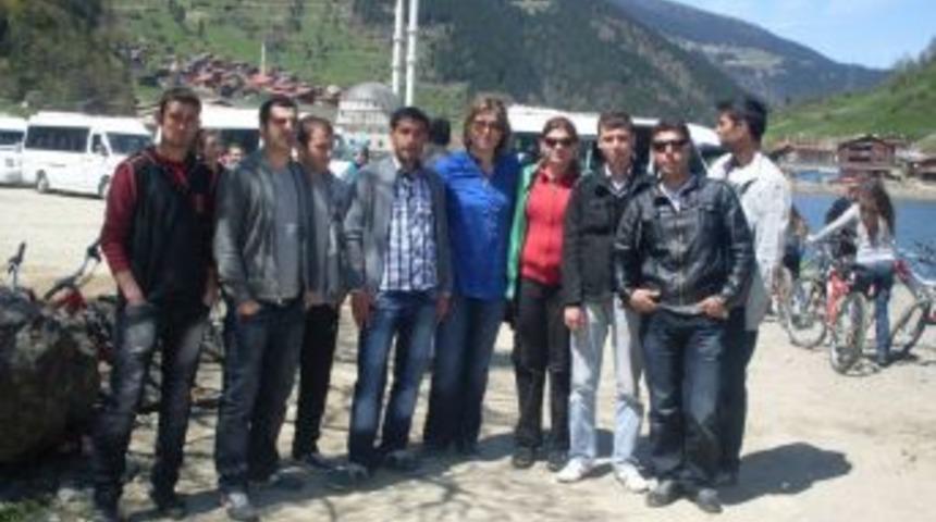 Pasinler'de &Ouml;ğrenim G&ouml;ren &Uuml;niversite &Ouml;ğrencileri Karadeniz Turu Yaptı