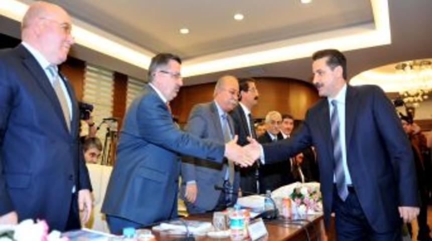 Bakan &Ccedil;elik'ten memurlara: Gemide bizden başka sakinlerin olduğunu unutmayalım