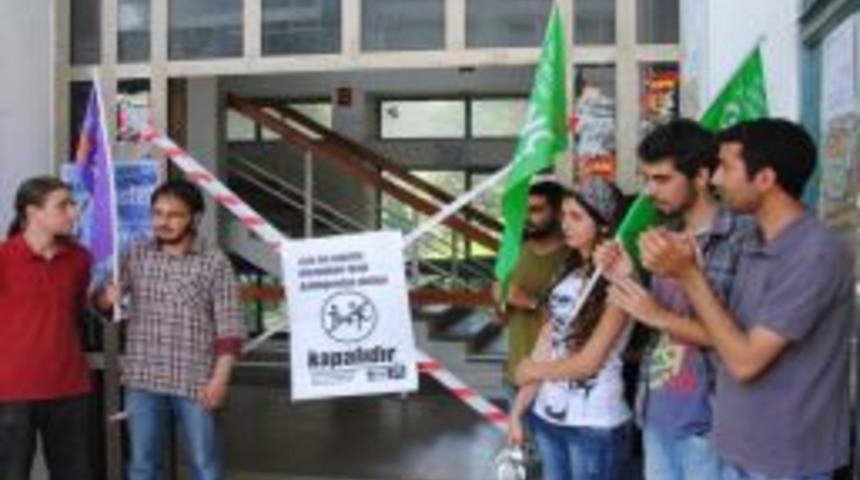 Formasyon Kararını &Ouml;ğrenciler Protesto Etti