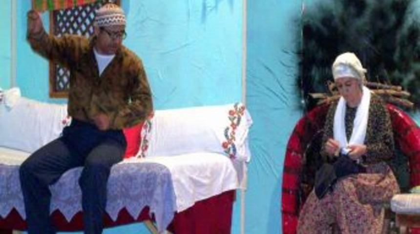 Cezaevi Sakinlerine Tiyatro G&ouml;sterisi