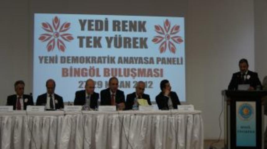 Bingöl'de 'yeni Demokratik Anayasa' Konulu Panel