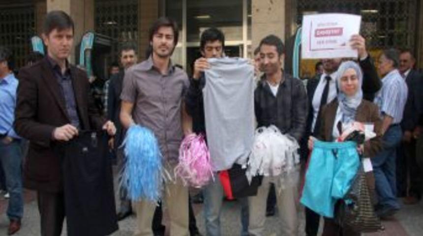 Gen&ccedil; Siviller Danıştay&rsquo;a şort, spor atlet ve ponpon g&ouml;nderdi