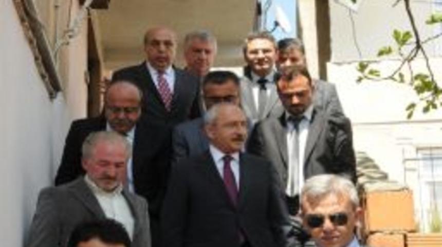 Kılı&ccedil;daroğlu, şehit ailesini ziyaret etti