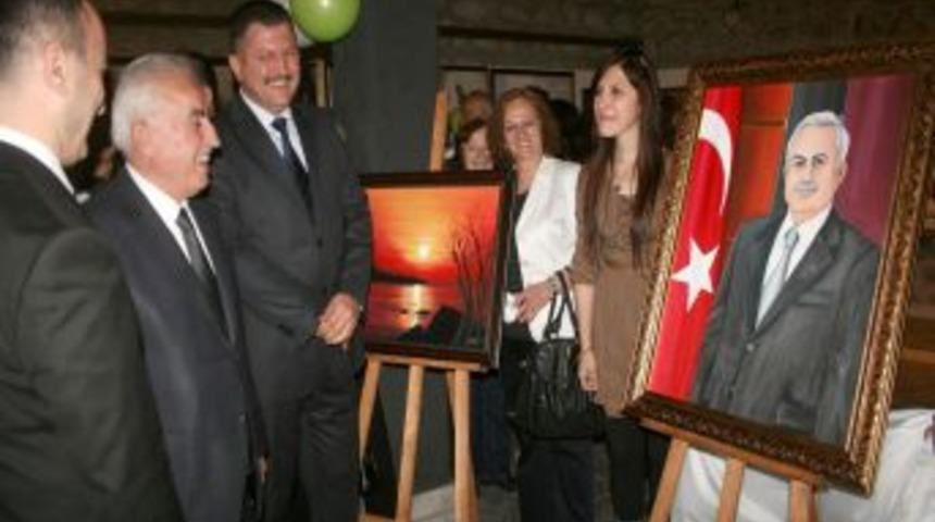 Giresun Valisi'ne tablo s&uuml;rprizi