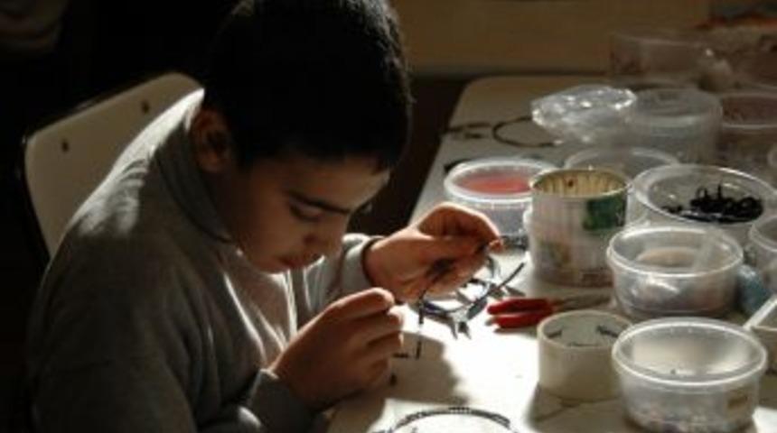 B&uuml;y&uuml;kşehir Belediyesi gen&ccedil;leri sokaklardan kurtarıyor