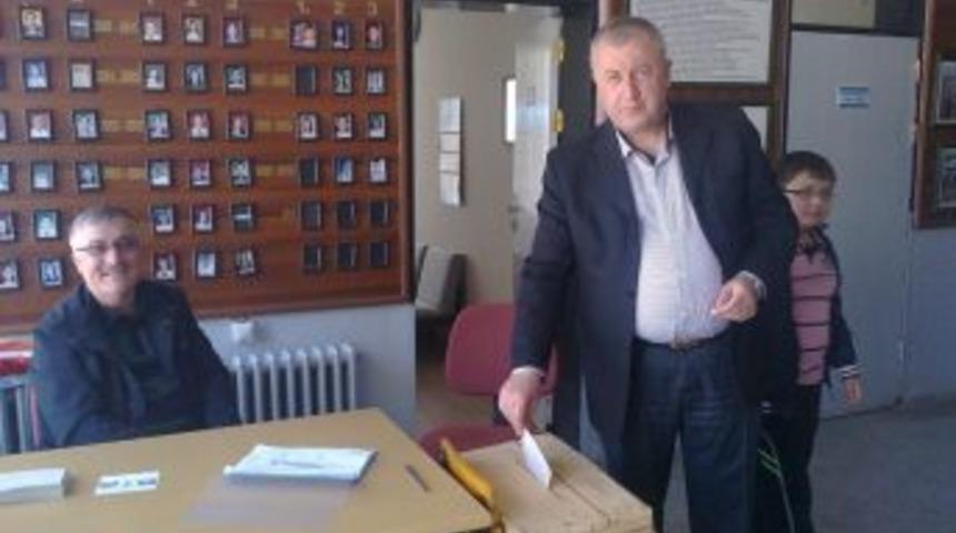 Erenler'de İlksan İl&ccedil;e Temsilciliği Se&ccedil;imleri