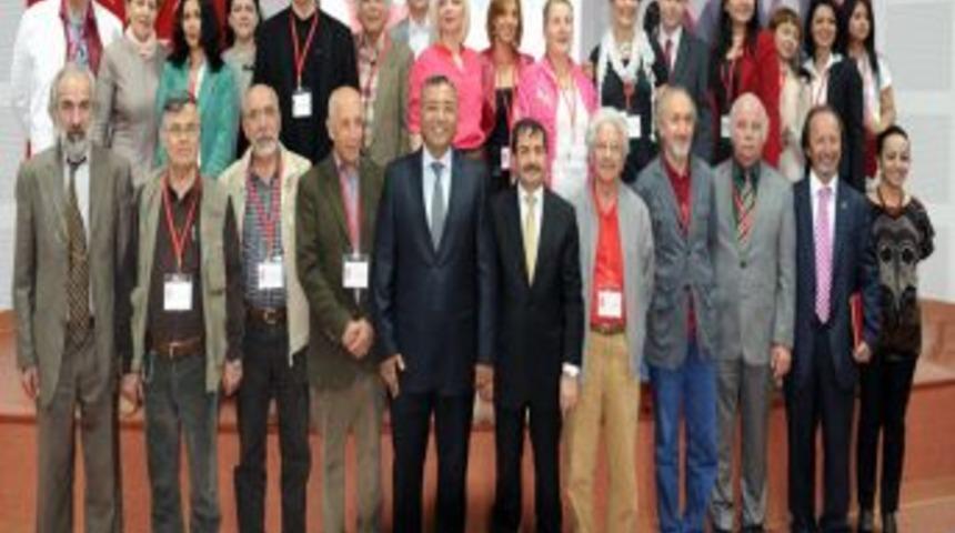 Dumlupınar &Uuml;niversitesi 'Resim &Ccedil;alıştayı' başladı