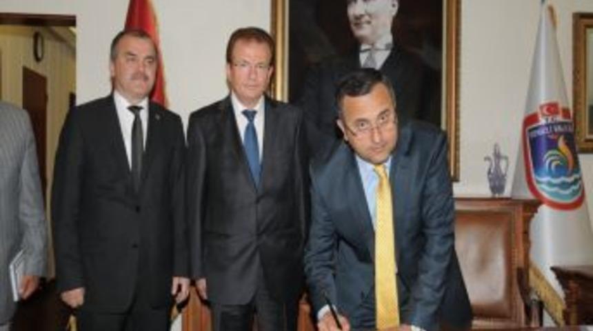 Eğitime Hayırsever Desteği Devam Ediyor