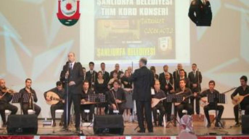 Şanlıurfa'da T&uuml;rk&uuml;ler &Ccedil;i&ccedil;ek A&ccedil;tı