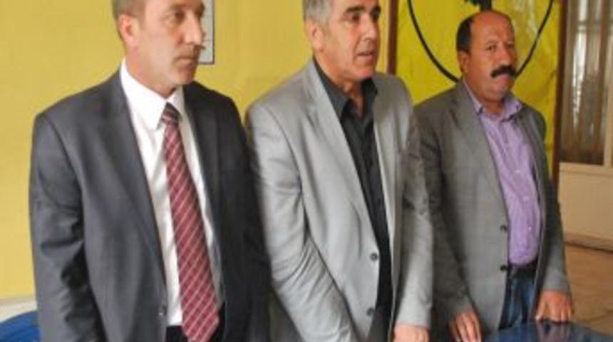 Bdp'li İl Genel Meclis Başkanı Yılmaz'ın Tutuklanmasa Kınama