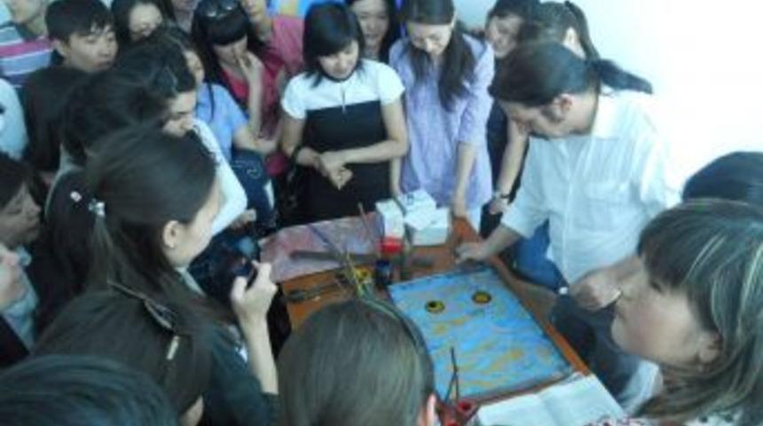 Kazakistan'da T&uuml;rk K&uuml;lt&uuml;r Ve Sanatı Tanıtıldı