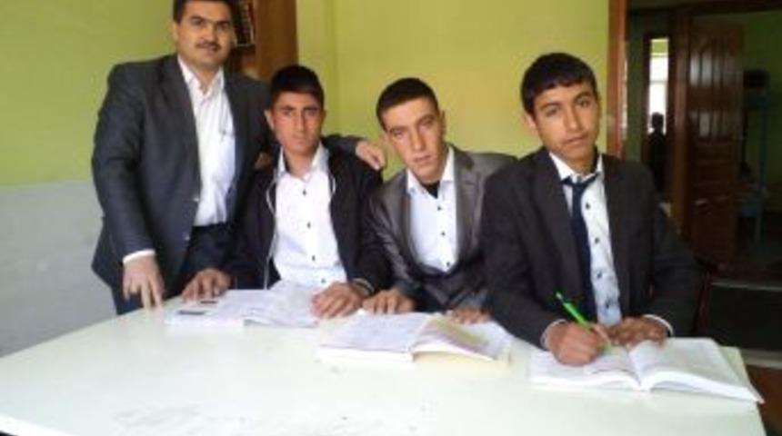 Vartolu &Ouml;ğrenciler Van'da Yarışacak