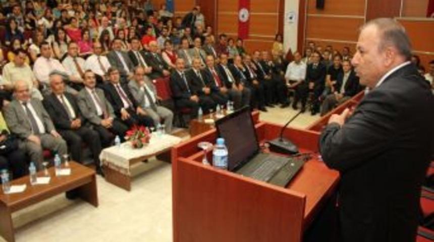 Pa&uuml;'de 'y&uuml;ksek&ouml;ğretimde 2023' Konulu Konferans Verildi