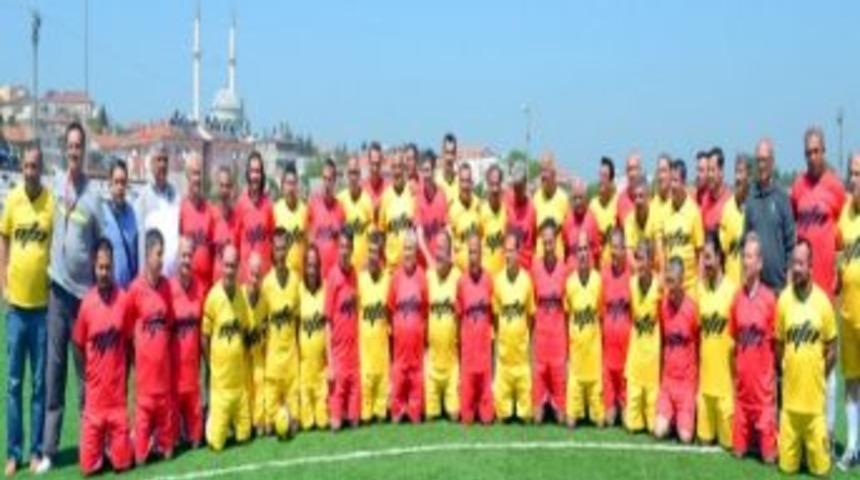 30 Yıl Sonra Yeniden Yeşil Sahada Buluştular