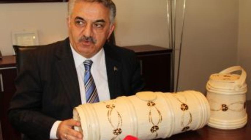 G&uuml;mr&uuml;k Ve Ticaret Bakanı Hayati Yazıcı: