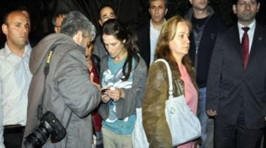 Okul &ccedil;ıkışı &ouml;ğretmene bı&ccedil;aklı saldırı