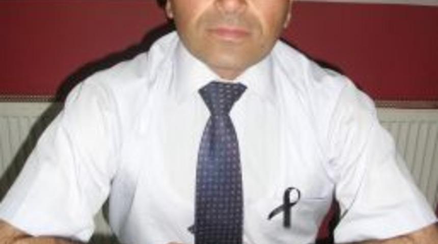 &Ccedil;aycuma'da &Ouml;ğretmenler Siyah Kurdele Taktı