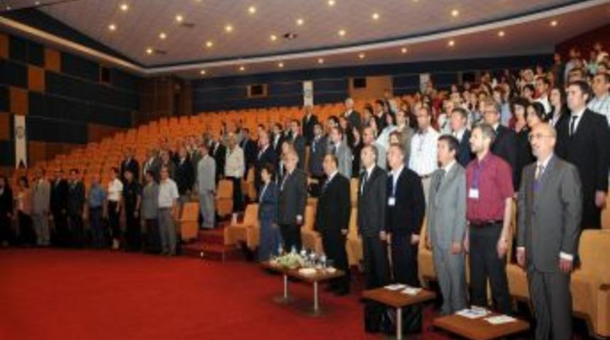 Dil Bilimciler Adü Çalıştayında Buluştu