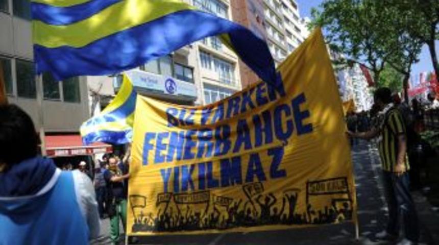 Fenerbah&ccedil;elilerden 1 Mayıs y&uuml;r&uuml;y&uuml;ş&uuml;