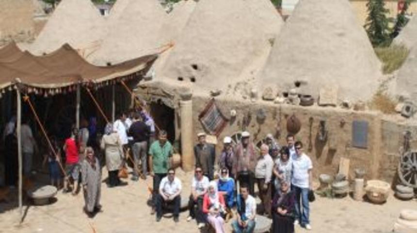 Şehit Aileleri Şanlıurfa'da Yemekte Buluştu