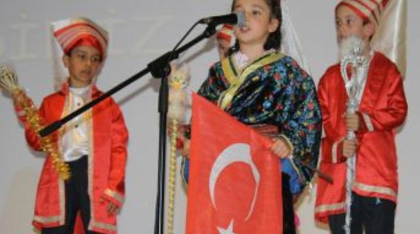Yelkenoğlu &ouml;ğrencileri okuma sevinci yaşadı