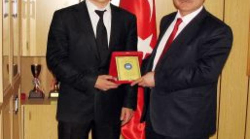 Ezanı g&uuml;zel okumada Doğu'yu Acar temsil edecek