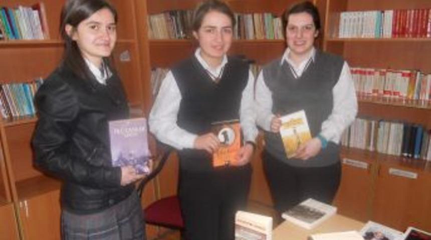 G&ouml;n&uuml;ll&uuml;kalem'den Kitap Yardımı