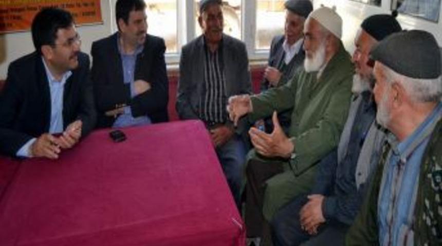 Ak Partililer K&ouml;yde Yapılan Kutlu Doğum Etkinliği'ne Katıldı