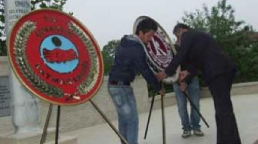 830 Kişi diri diri yakılmıştı