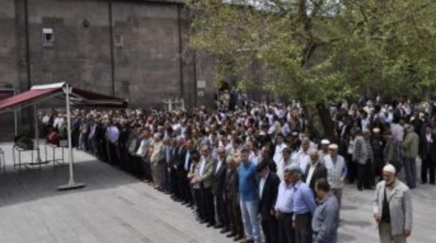 Kore Gazisi Son Yolculuğuna Uğurlandı