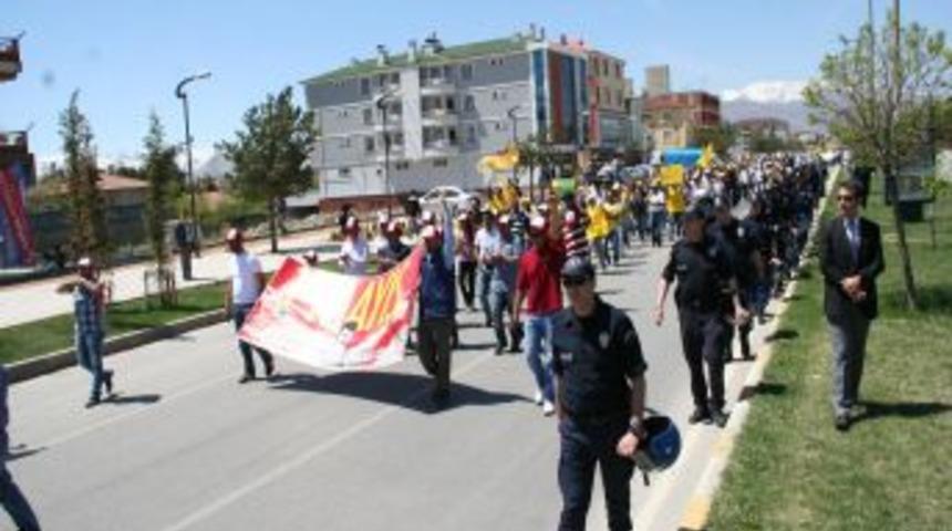 Erzincan'da 1 Mayıs Kutlamaları