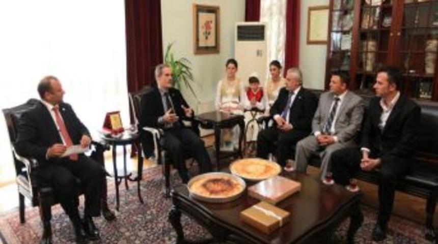 Balkan Federasyonu'ndan 'b&ouml;rekli' Ziyaret