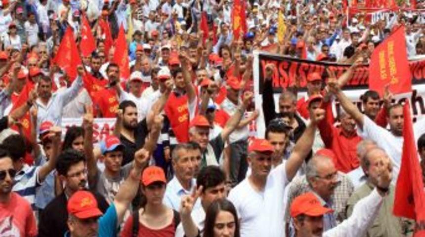 Mersin&rsquo;de 1 Mayıs kutlandı