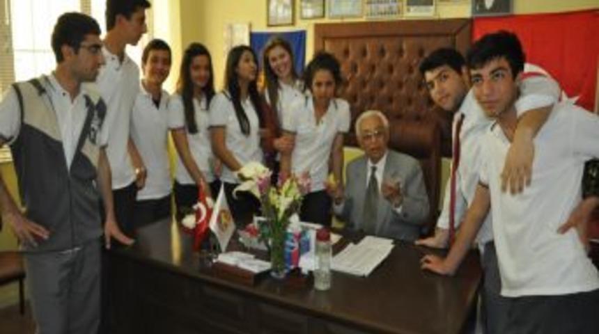 Gen&ccedil; Kanatlardan Thk'ya Ziyaret