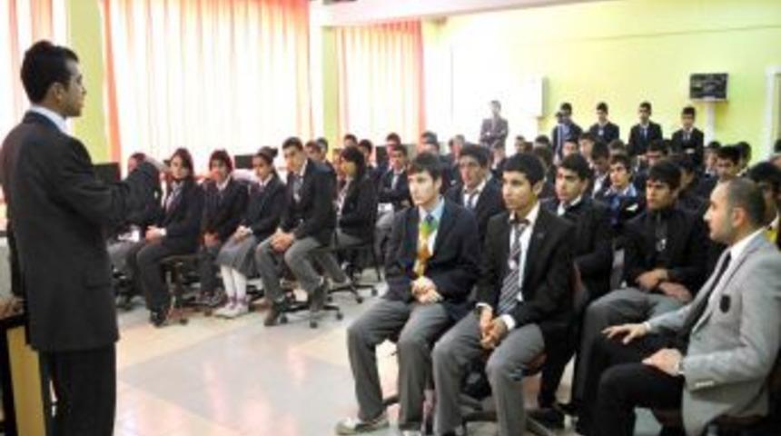 Malatya'da &ouml;ğrencilere kent k&uuml;lt&uuml;r&uuml; anlatılıyor