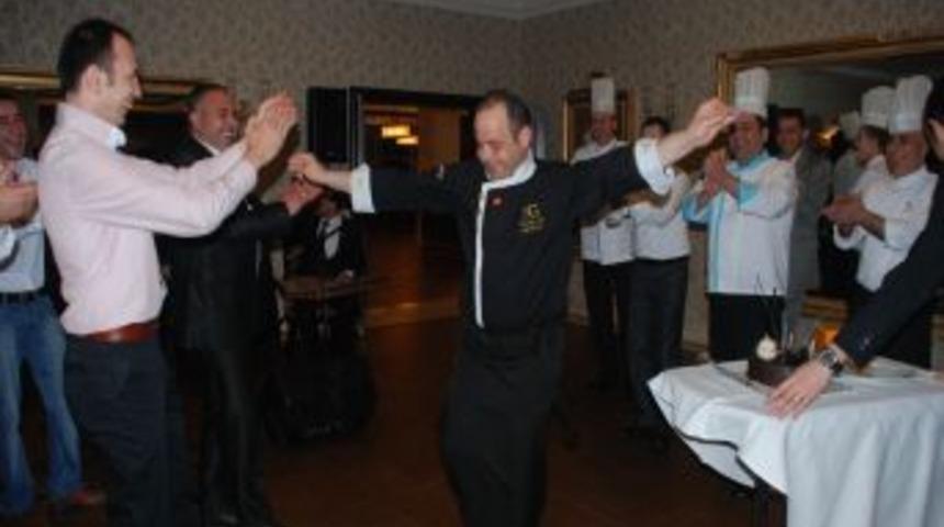 G&uuml;ral Sapanca &Ccedil;alışanları, Personel Balosu'nda Stres Attı