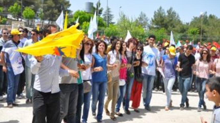 Mardin'de 1 Mayıs Emek Ve Dayanışma G&uuml;n&uuml;