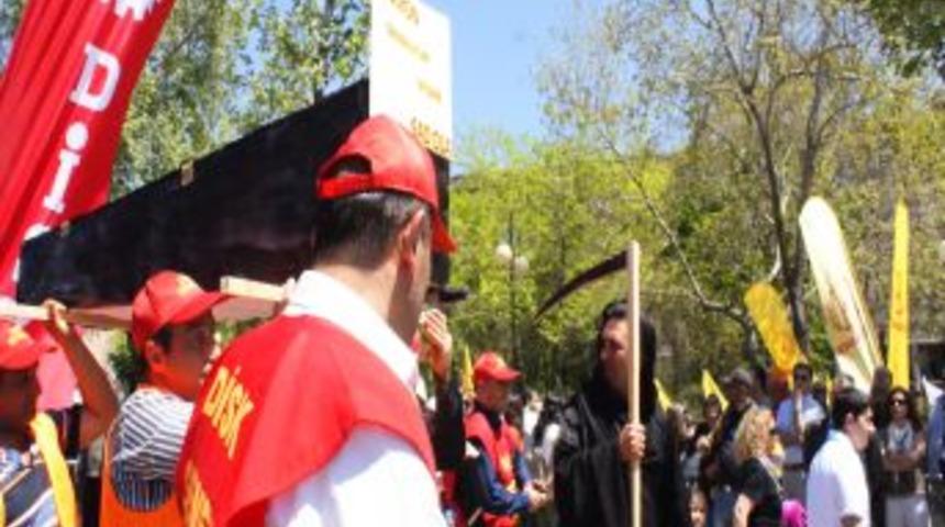 Başkent'teki 1 Mayıs Kutlamaları Sona Erdi