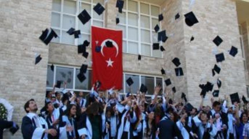 Adnan Menderes &Uuml;niversitesi  Didim Meslek Y&uuml;ksekokulu 5.d&ouml;nem Mezunlarını Verdi.