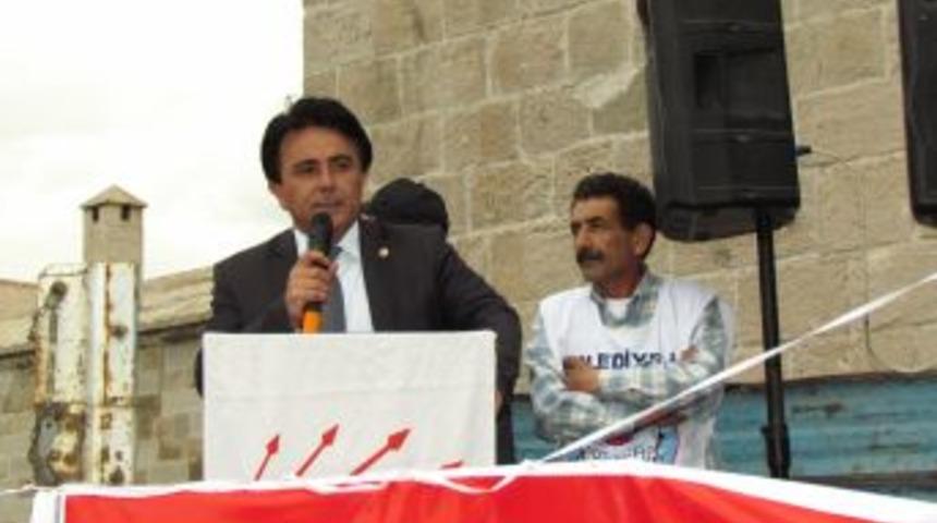 CHP Milletvekili Şafak: Camilerde hazine saklandı