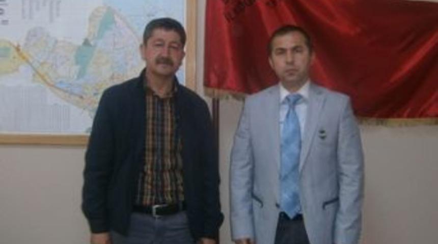 &Ouml;ğrencilere kitap okuma sevgisi