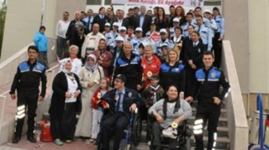 G&ouml;kkuşağı izcilerinden emniyete ziyaret